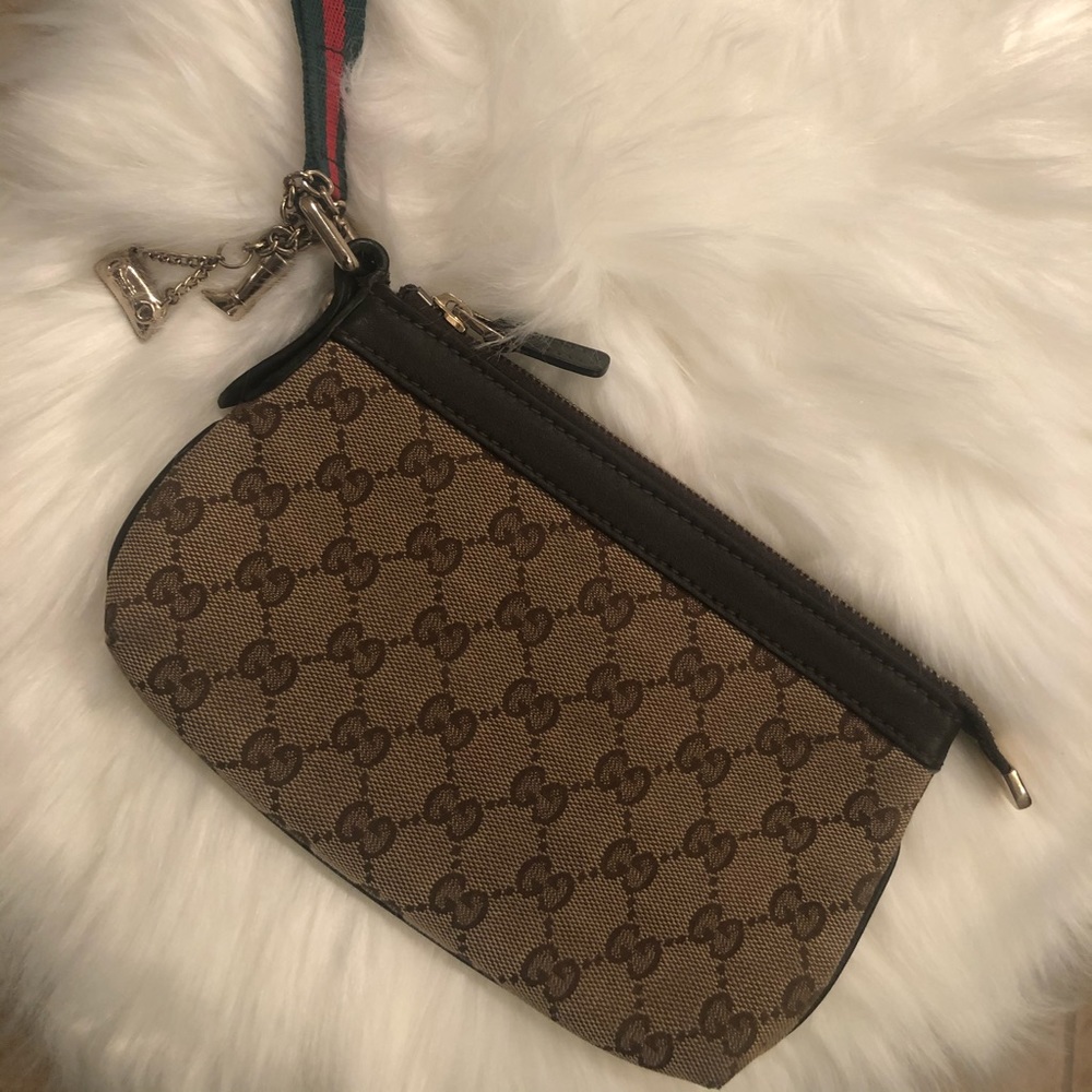 Gucci wristlet